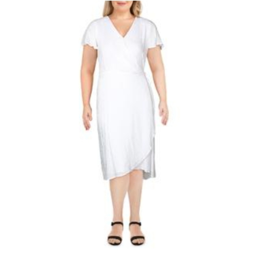 - Vince Camuto V-neck Wrap Dress NWT